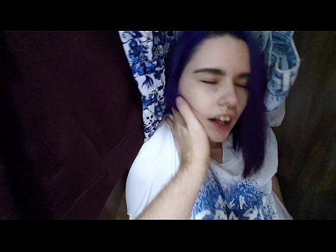 ❤️ 在壁櫥裡找到我姐姐並幫她射精 ❤️❌ 俄羅斯色情 在我們這裡 zh-tw.yh9n.top ❌️